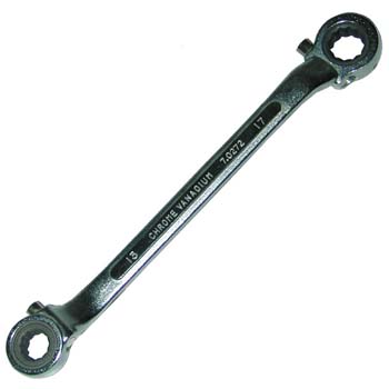 Llave de estrella con carraca