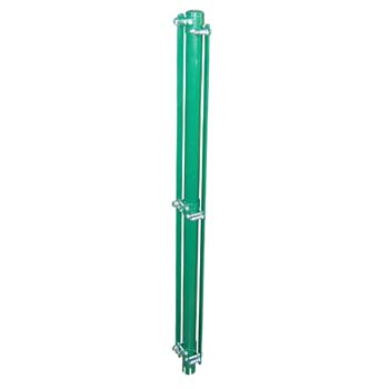 Poste esquinero galvanizado y pintado verde.